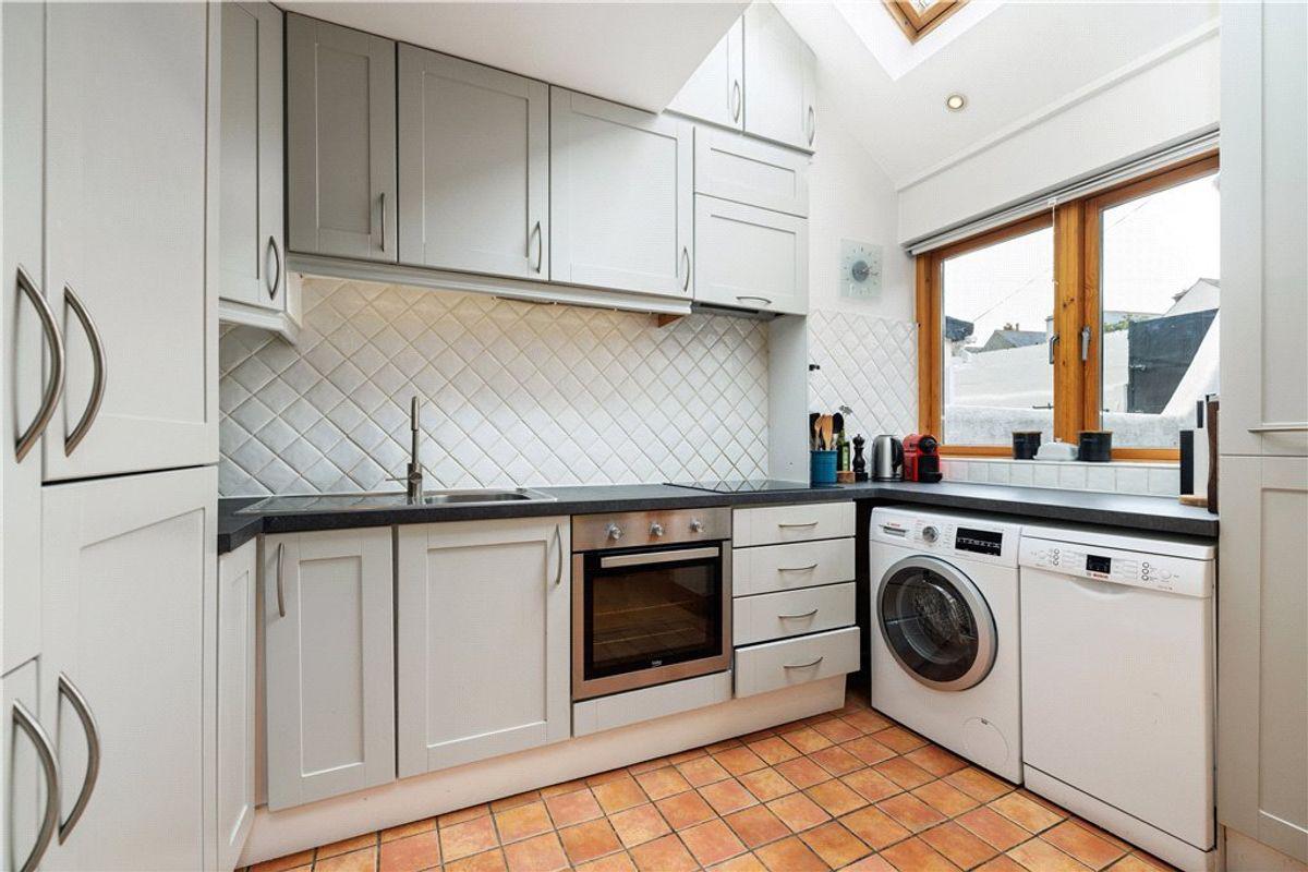 13 Pembroke Cottages Donnybrook Dublin 4, Donnybrook, Dublin 4, historical listing image 5