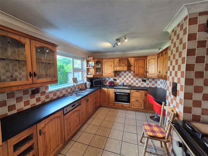 150 Greenhills Estate, Ballina, Mayo, historical listing image 5