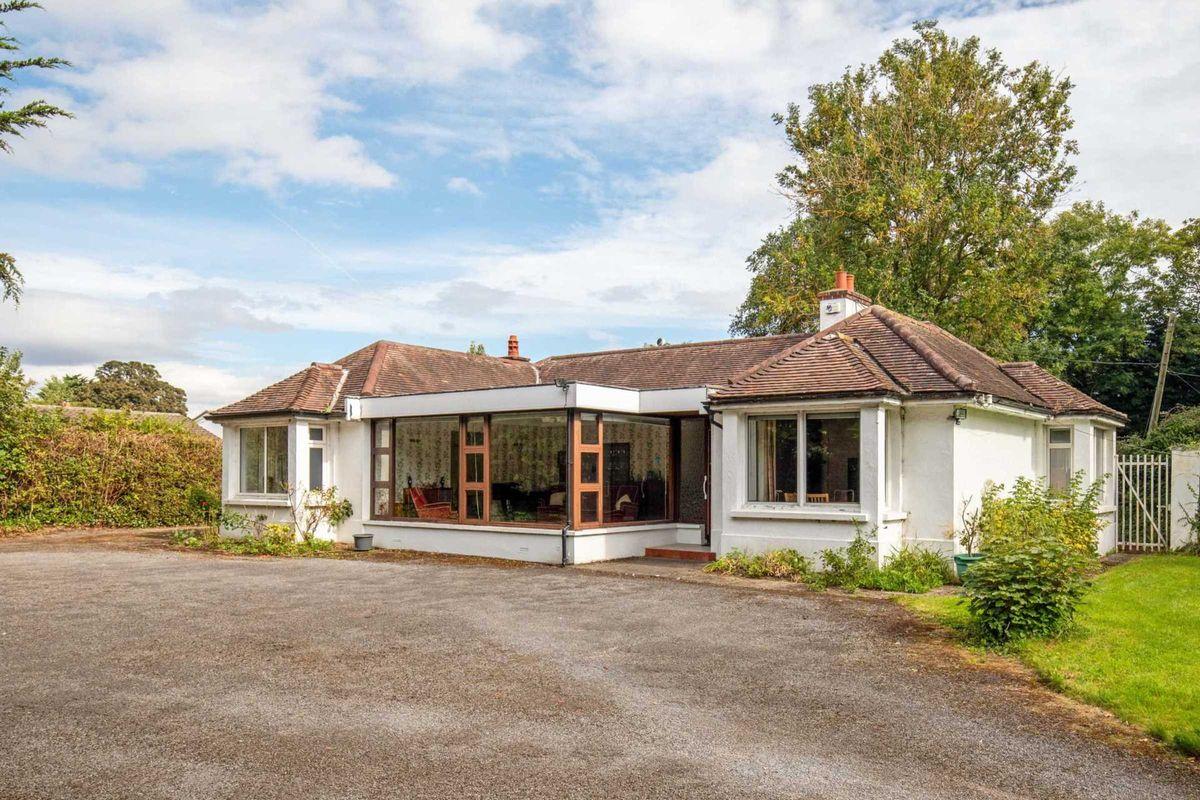 110 Howth Road, D03 KV60, Clontarf, Dublin 3, D03KV60, historical listing image 1