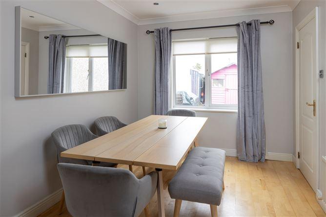 44 Sandford Wood, Swords, County Dublin, historical listing image 5
