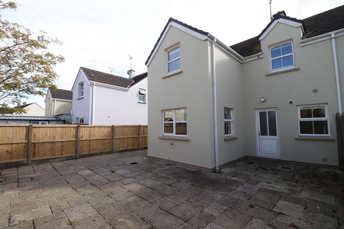 42 The Moorings, Skibbereen, Co. Cork, P81KD60, historical listing image 2