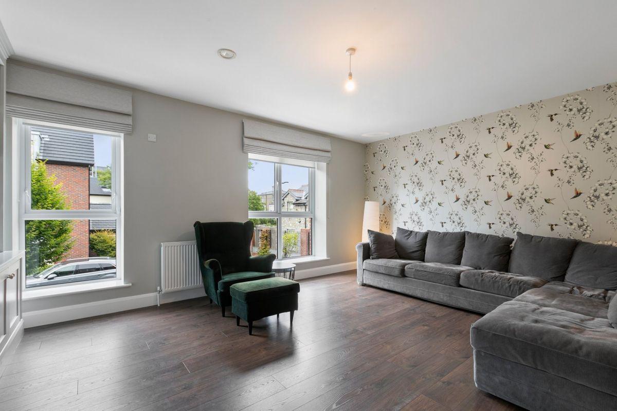 28 Fairway Drive, Cualanor, Dun Laoghaire, Co. Dublin, historical listing image 5