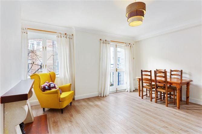 apt 51, new row sq, dublin, historical listing image 1