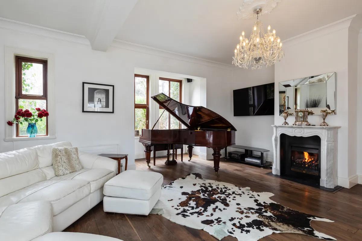 Carezza, Dublin Road, Shankill, Dublin 18, D18P8C8, historical listing image 6