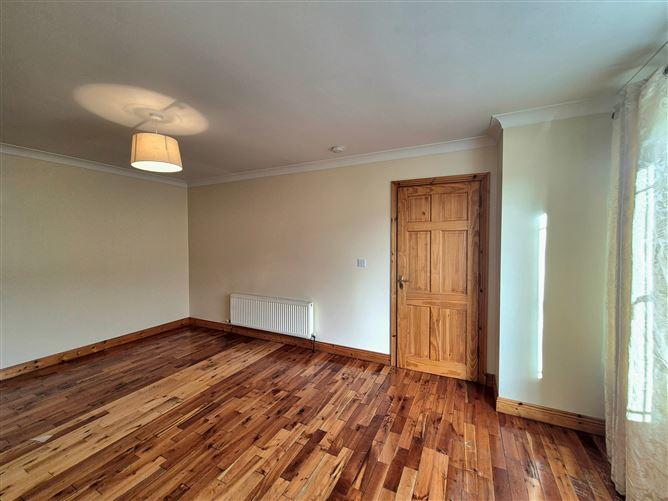 92, Lios Ard Tulla Road, Co. Clare, historical listing image 3