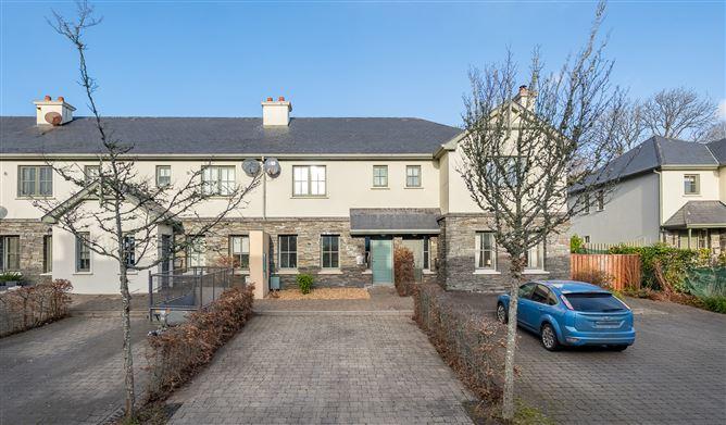 31 Oakwood Manor, Kenmare, Kerry, historical listing image 1