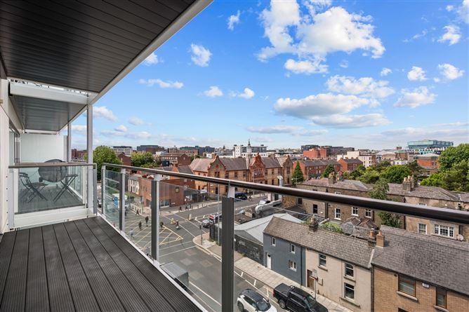 10 Block 15 Gallery Quay, Grand Canal Dock, Dublin 2, historical listing image 1