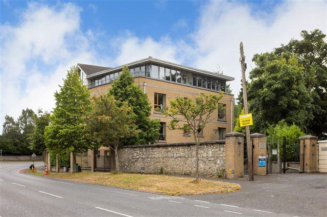 16 Friarsland Crescent, Roebuck Road, Clonskeagh, Dublin 14, historical listing image 1