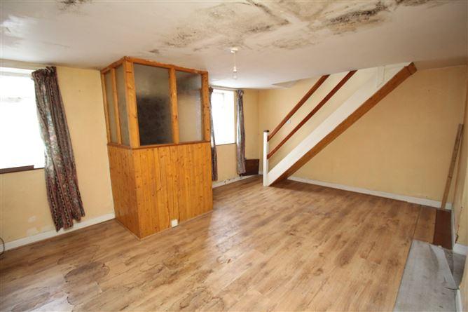No.4 St.Mel's road, Longford, Longford, historical listing image 3