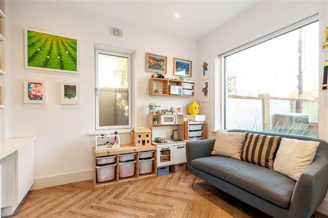 5a, Sefton Rochestown Avenue, Co. Dublin, historical listing image 3