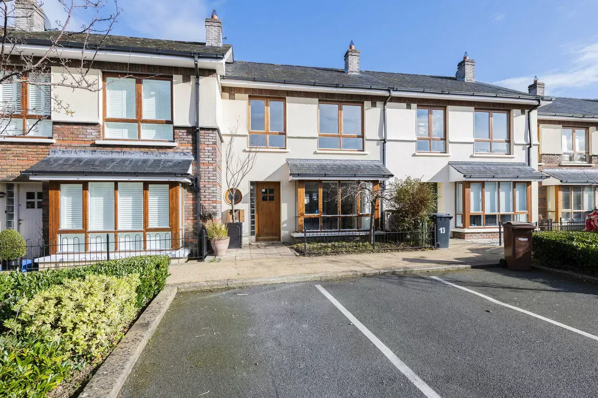 15 Carrickmines Chase, Carrickmines Wood, Carrickmines, Dublin 18, historical listing image 1
