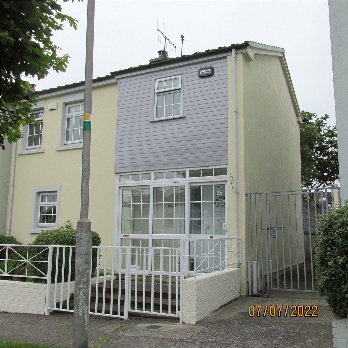 53 Pearse Park, Tipperary Town, Co. Tipperary, historical listing image 1