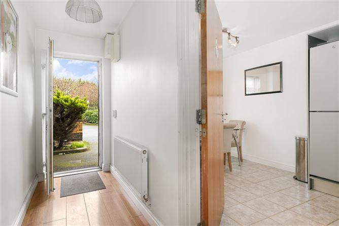 25, Melville Close, Dublin 11, historical listing image 3