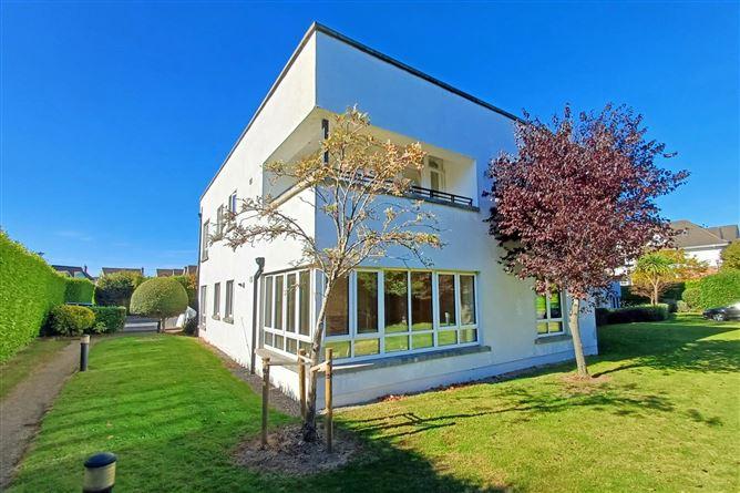 15 Marlfield House, Saint Gabriels, Cabinteely, Dublin 18, historical listing image 1