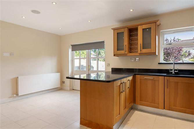 75 Roebuck Downs, Clonskeagh, Dublin 14, historical listing image 6