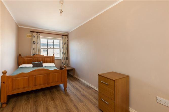 80 Russell House, 33 Mountjoy Square, Dubin 1, D01, Dublin 1, D01R205, historical listing image 2