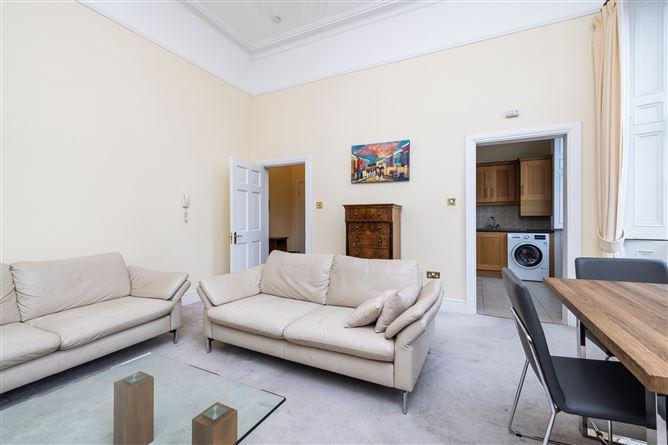 Apt. 3 Synge House, Synge Court, Newtown Villas, Churchtown, Dublin 14, historical listing image 4
