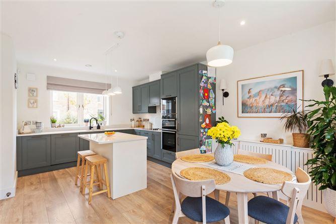 8 Mercer Glen, Cherrywood, Dublin 18, historical listing image 4