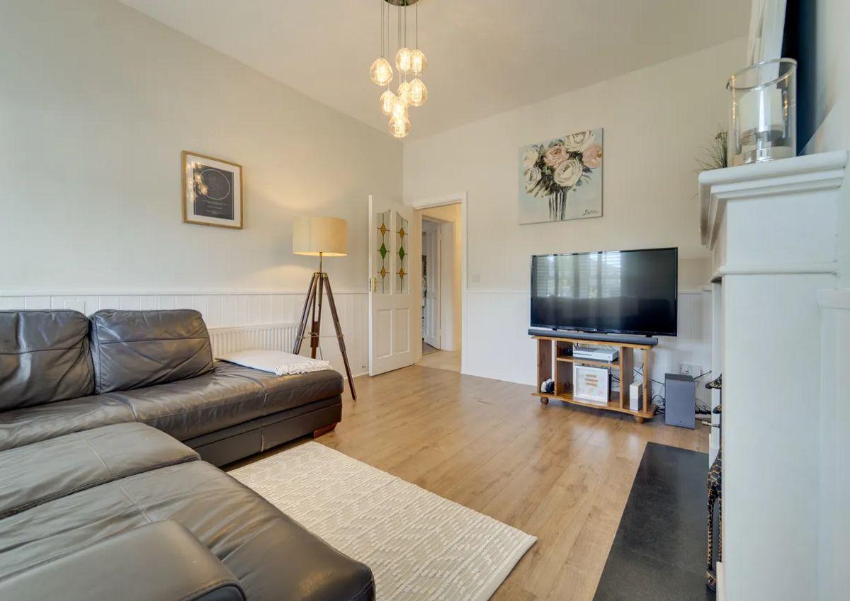 660 Ballycullen Road, Knocklyon, Ballycullen, Dublin 16, historical listing image 3