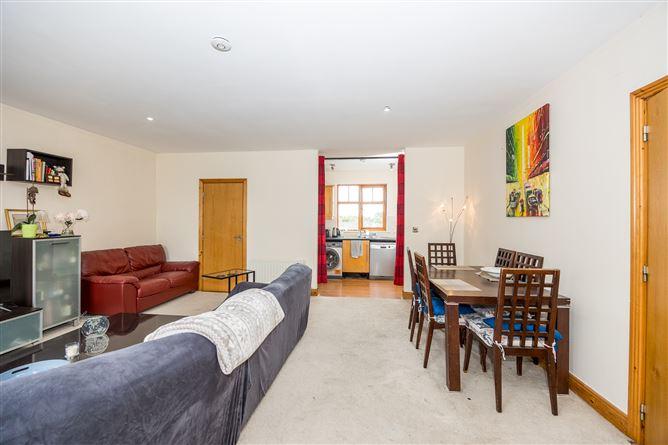 31 Woodbrook Hall, Castleknock, Dublin 15, historical listing image 5