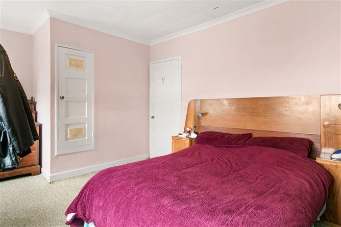 60, Loreto Crescent, Dublin 14, historical listing image 4