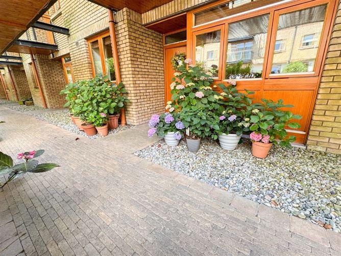 13 Sycamore, Ridge Hall, Shanganagh Road, Ballybrack, County Dublin, historical listing image 3