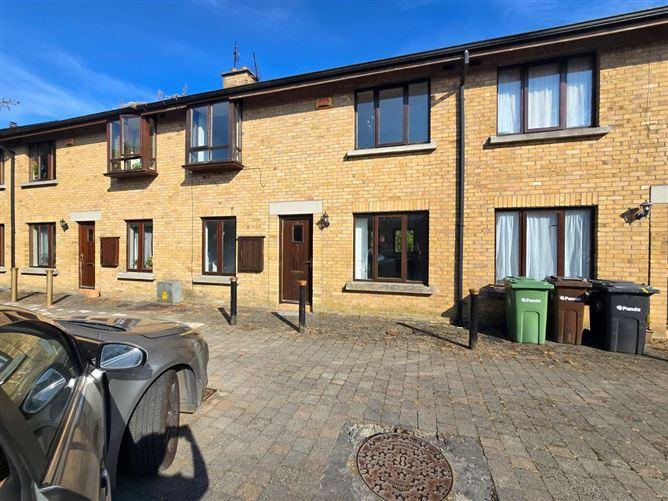 8, House Market Square, Old, Co. Louth, historical listing image 2