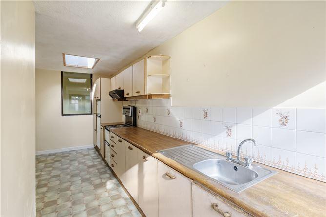 8, Castle Road, Co. Louth, historical listing image 6