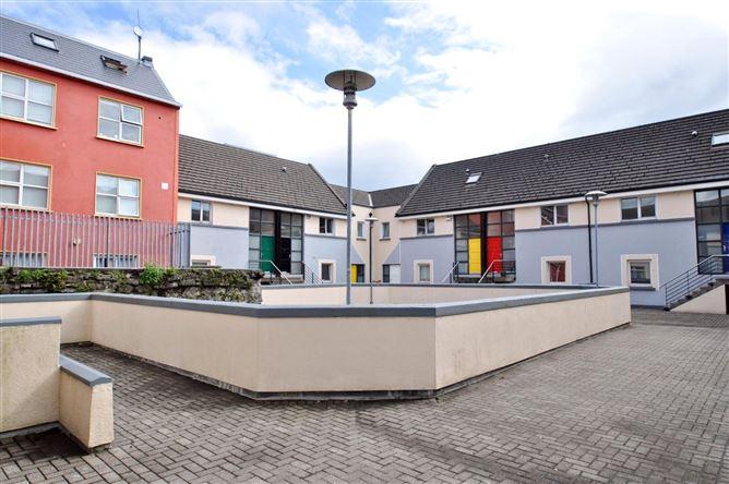 8 Commerce Court, Flood Street, Galway City, historical listing image 2
