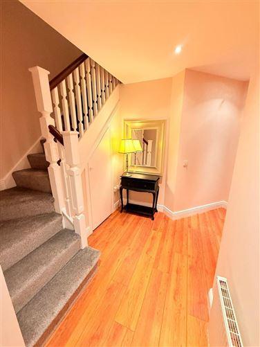 6 Edgewood, Maryborough Ridge, Douglas, Cork, historical listing image 3