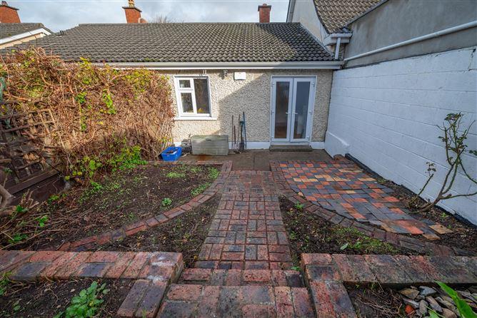 14, Woodford Close, Dublin 22, historical listing image 5