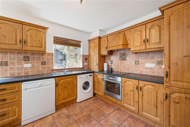 48 The Courtyard, Castleredmond, Midleton, Co. Cork, historical listing image 6