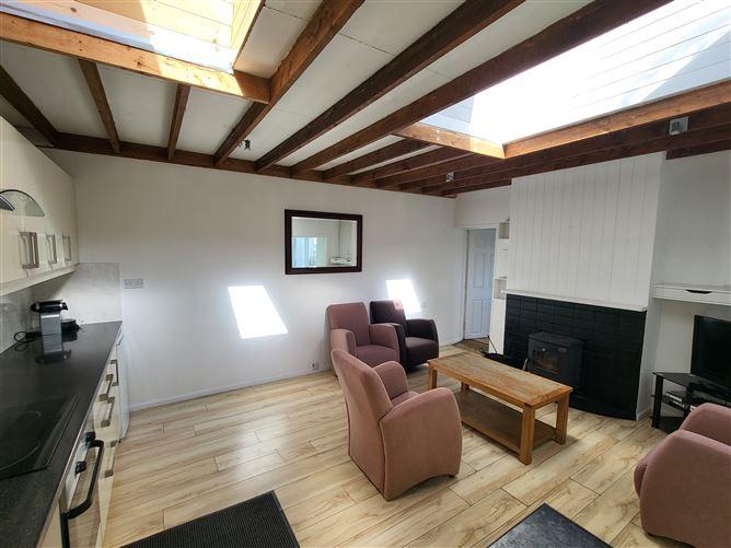 The Hideout, Milltown Road, Kilkee, Kilkee, Co. Clare, V15FX20, historical listing image 5