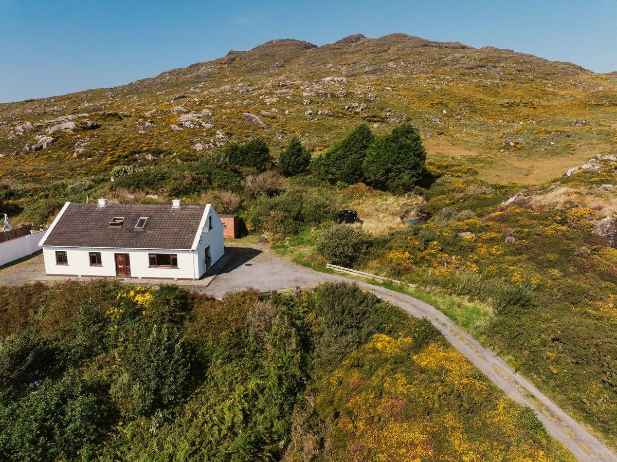 'Heather Hill', Coogla,, Roundstone, Galway, historical listing image 1