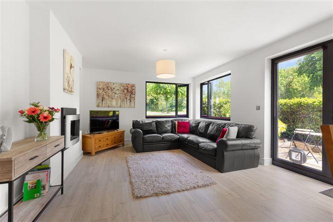 5 Le Hunt House, Brennanstown, Cabinteely, Dublin 18, historical listing image 4