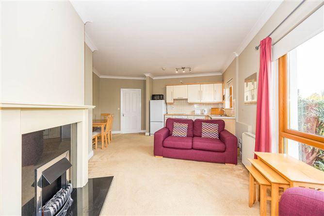 3 Manor House, Ongar, Dublin 15, County Dublin, historical listing image 5