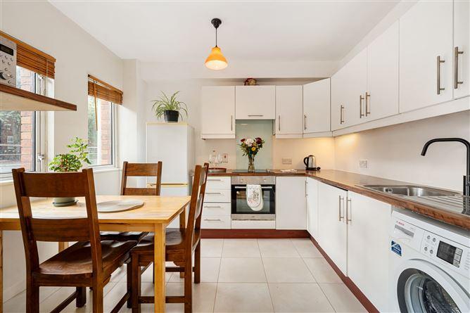 22 Bishopsmede, Clanbrassil Street Lower, Dublin 8, historical listing image 4