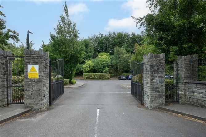 17 Old Quarry, Coolroe, Ballincollig, Cork, historical listing image 3