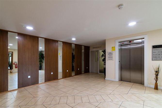 27 The Parade, Bastion Court, Connaught Street, Athlone, Co. Westmeath, N37K330, historical listing image 4