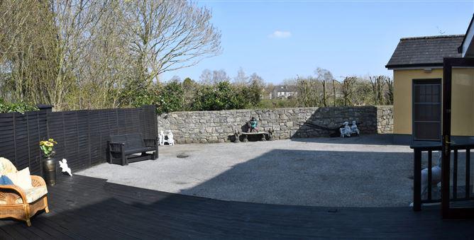 9 Troysgreen, Green Street, Kilkenny, Kilkenny, historical listing image 6