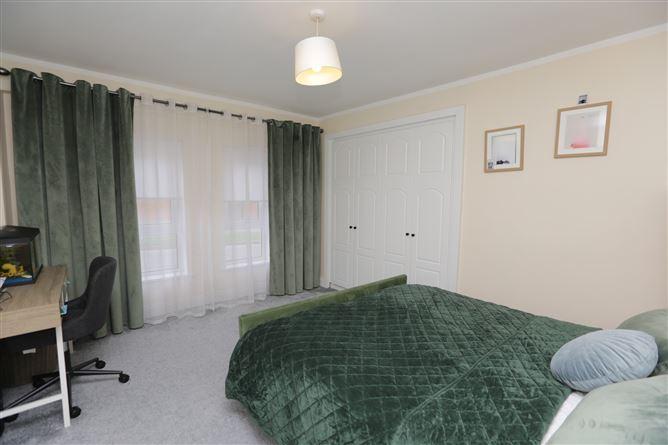 apt 1sandyford house, scarlet street, drogheda, historical listing image 6