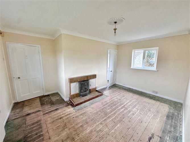 15 Oriel Park, Emyvale, Co. Monaghan, historical listing image 2