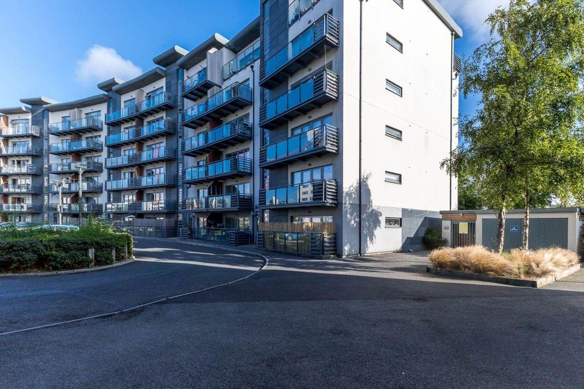 48 Carrington, Northwood, Santry, Dublin 9, D09A6W3, historical listing image 1