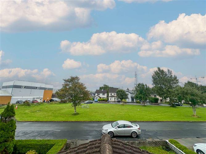 5 Glenburren Park, Glenanail, Bothar Na DTreabh, Galway City, historical listing image 3
