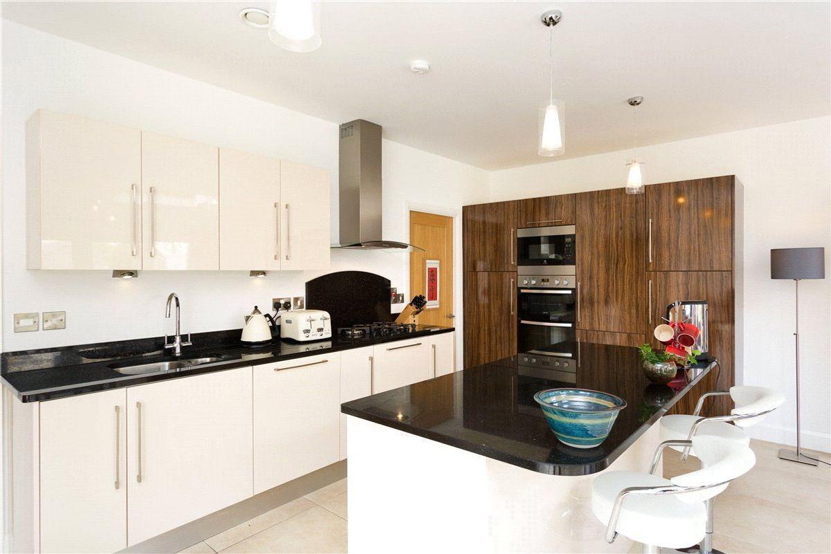 1 Maypark Avenue, Honey Park, Dun Laoghaire, Co. Dublin, A96DX81, historical listing image 3