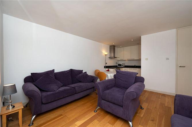 Apartment, Copley Hall, Cork City Centre, T12PX45, historical listing image 6