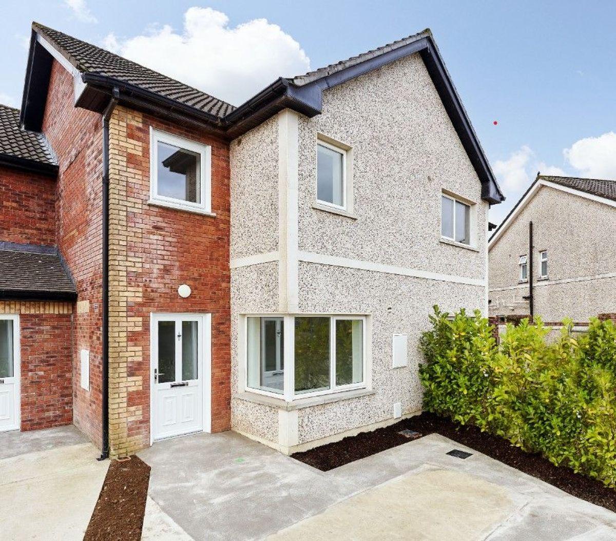 27 The Avenue, Rathdale, Enfield, Co. Meath, historical listing image 1