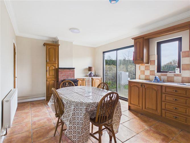 32, Coscorrig Crescent, Co. Galway, historical listing image 4