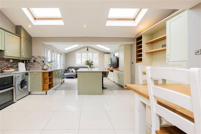 8, Dun Emer Avenue, Co. Dublin, historical listing image 3