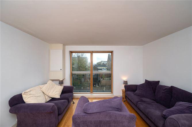 Apartment, Copley Hall, Cork City Centre, T12PX45, historical listing image 5